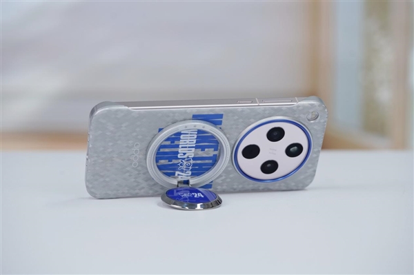 限量5000份!OPPO Find X8系列英雄聯(lián)盟全球總決賽紀(jì)念禮盒圖賞(圖8) 限量5000份!OPPO Find X8系列英雄聯(lián)盟全球總決賽紀(jì)念禮盒圖賞