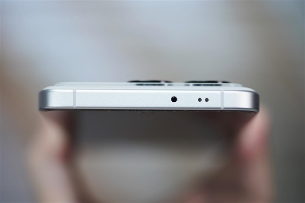 新一代性能魔王！Redmi K70至尊版圖賞