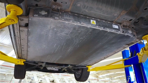 里程超30萬(wàn)公里吉利銀河E5電池包拆解：健康度仍超90%