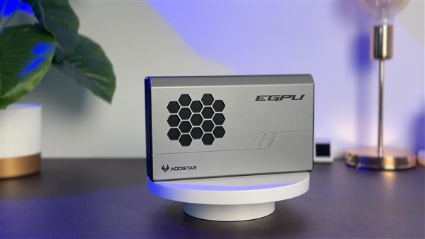 只需2899元！天鋇打造全球首款AMD RX 7600M外置顯卡